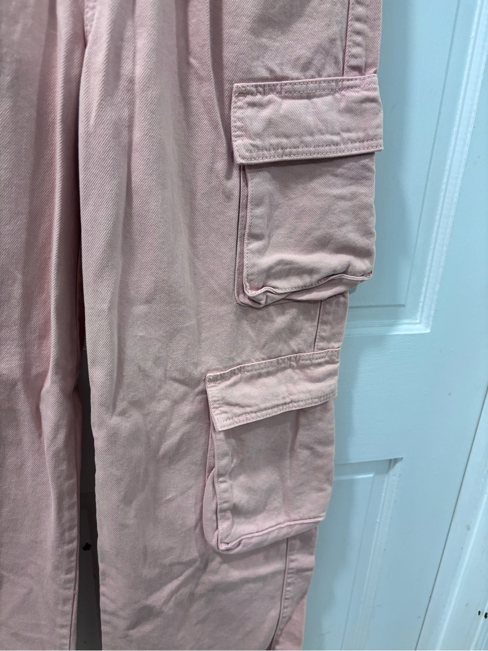 The Ragged Priest Women’s Brat Cargo Jeans Size 24 Pink Low Rise Wide Leg Nwt — image 3 of 8